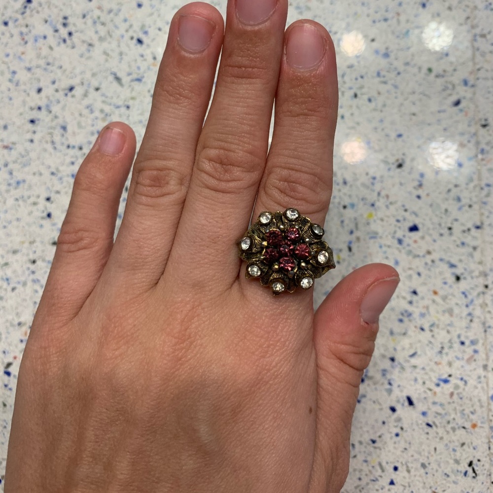 VINTAGE WHIMSICAL GEMSTONE COSTUME RING